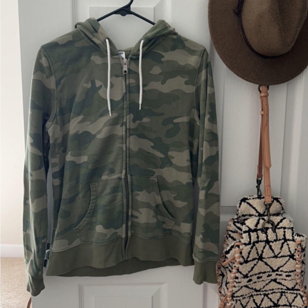 Old Navy Camo Zip Hoodie